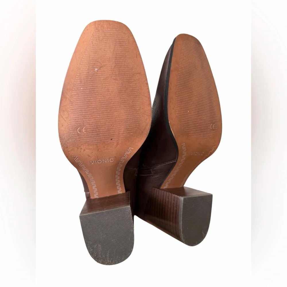 Vionic Brown Leather‎ Ankle Boots